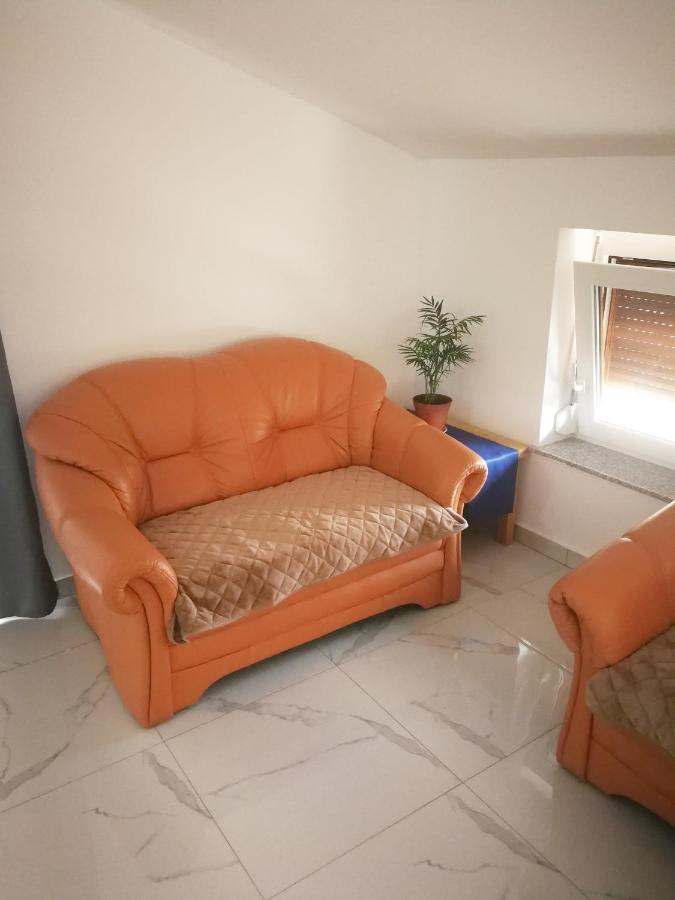 Hisa Idej Lägenhet Sežana Exteriör bild